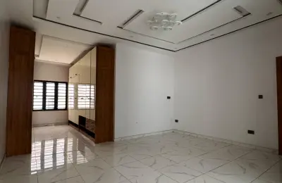 5 Bedroom Semi Detached Duplex