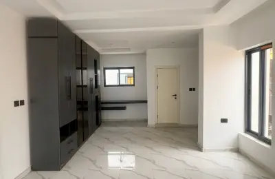 4 Bedroom Fully Detached Duplex