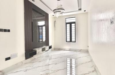 6 Bedroom Fully Detached Duplex