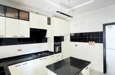 4 Bedroom Semi-Detached Duplex