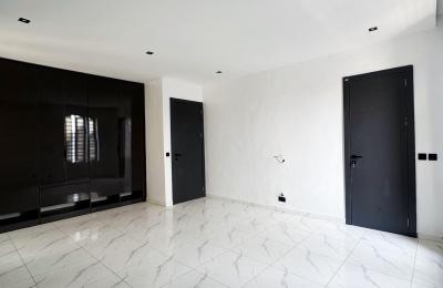 5 bedroom semi-detached duplex