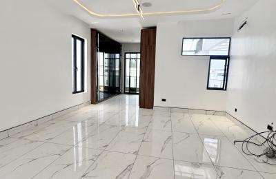 5 Bedroom Fully Detached Duplex