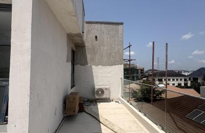 5 Bedroom Fully Detached Duplex