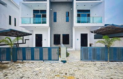 4 bedroom semi detached duplex