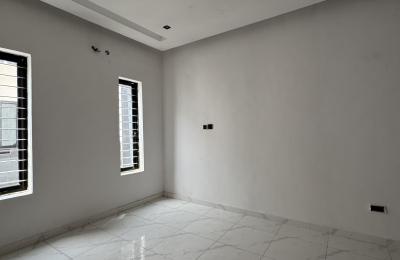 4 Bedroom Terrace