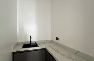 5 bedroom semi-detached duplex