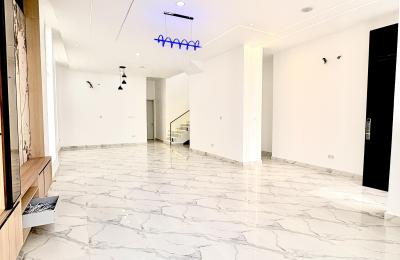 5 Bedroom Fully Detached Duplex