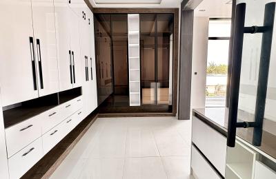 5 Bedroom Fully Detached Duplex