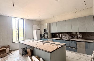 5 Bedroom Fully Detached Duplex