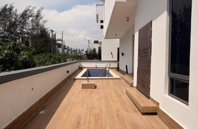 5 Bedroom Fully Detached Duplex