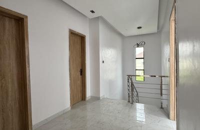 4 Bedroom Terrace