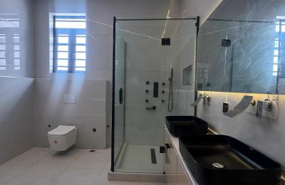 5 Bedroom Fully Detached Duplex