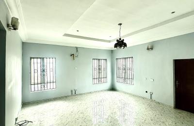 5 Bedroom Fully Detached Duplex