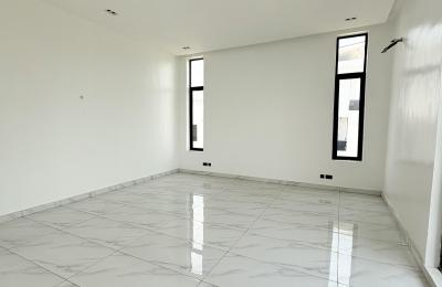 5 Bedroom Fully Detached Duplex