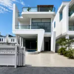 6 Bedroom Fully Detached Duplex