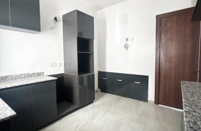 4 Bedroom Semi Detatched Duplex