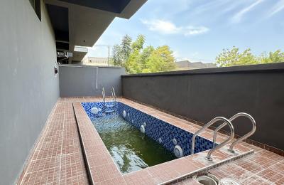 2 Bedroom Apartments