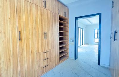 6 bedroom semi detached duplex