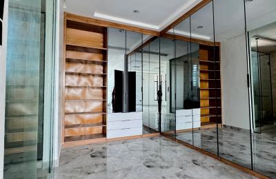 5 Bedroom Fully Detached Duplex