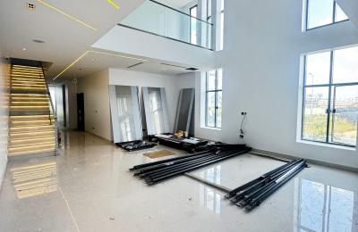 5 bedroom semi-detached duplex
