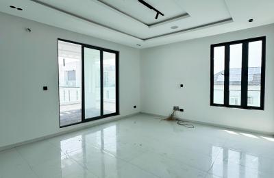 5 BEDROOM SEMI DETACHED DUPLEX