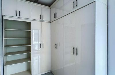 4 BEDROOM FULLY DETACHED DUPLEX