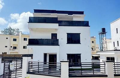 4 BEDROOM DETACHED DUPLEX WITH SWIMMING POOL FOR SALE