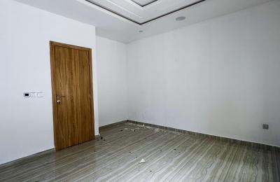 4 BEDROOM TERRACE DUPLEX