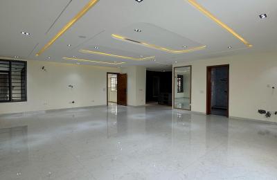 5 BEDROOM DETACHED DUPLEX WITH A SWIMMING POOL