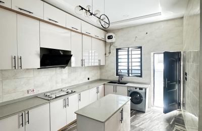 4 BEDROOM DETACHED DUPLEX FOR SALE