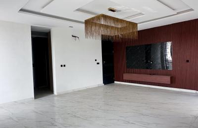5 BEDROOM DETACHED DUPLEX WITH A SWIMMING POOL