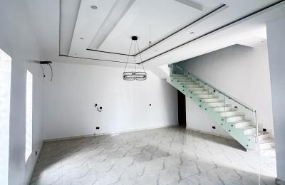 5 BEDROOM DETACHED DUPLEX