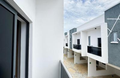 4 BEDROOM TERRACE DUPLEX