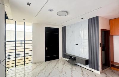 5 BEDROOM DETACHED DUPLEX