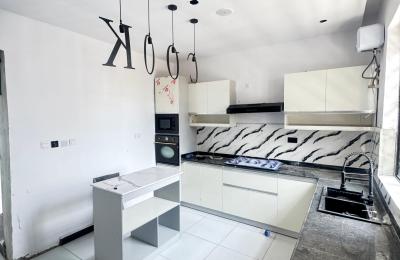 5 BEDROOM DETACHED DUPLEX
