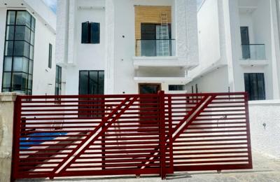 4 BEDROOM DETACHED DUPLEX WITH SWIMMING POOL