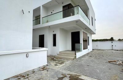 4 BEDROOM DETACHED DUPLEX FOR SALE