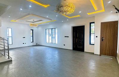 4 BEDROOM DETACHED DUPLEX WITH SWIMMING POOL FOR SALE