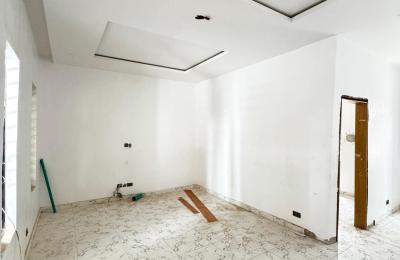 4 BEDROOM TERRACE DUPLEX