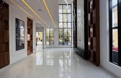 5 BEDROOM DETACHED DUPLEX WITH A SWIMMING POOL