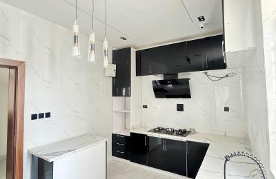 5 BEDROOM DETACHED DUPLEX