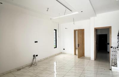 4 BEDROOM TERRACE DUPLEX