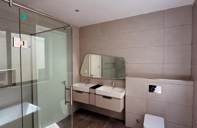 5 BEDROOM SEMI DUPLEX WITH A SWIMMING POOL
