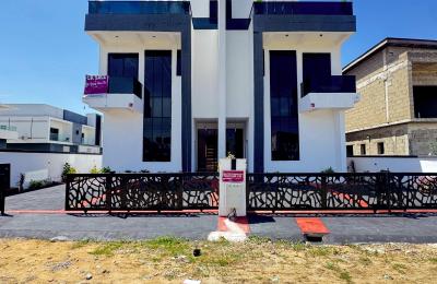 5 BEDROOM DETACHED DUPLEX