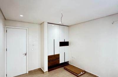 5 BEDROOM DETACHED DUPLEX WITH A SWIMMING POOL
