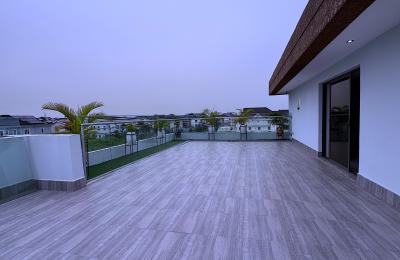 5 BEDROOM DETACHED DUPLEX WITH A SWIMMING POOL