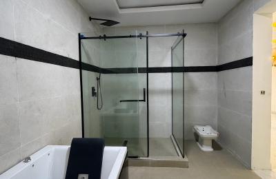 6 BEDROOM DETACHED DUPLEX WITH A SWIMMING POOL
