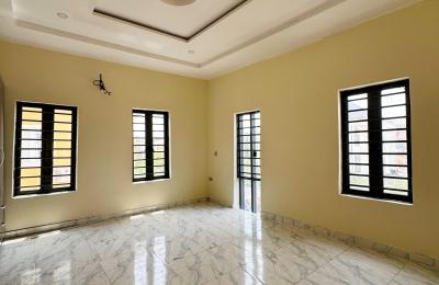 5 BEDROOM DETACHED DUPLEX