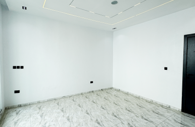 4 BEDROOM TERRACE DUPLEX