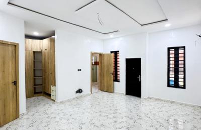 4 BEDROOM TERRACE DUPLEX